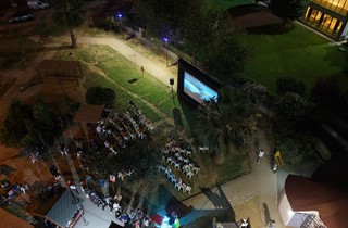 Gemlik’te Çocuklara Açık Hava Sinema Keyfi